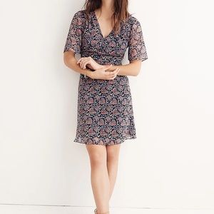Madewell Orchard Flutter Sleeve Dress in Fan Floral Mix